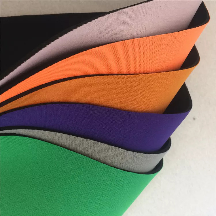 Was ist mit Neopren beschichtetes Polyestergewebe?